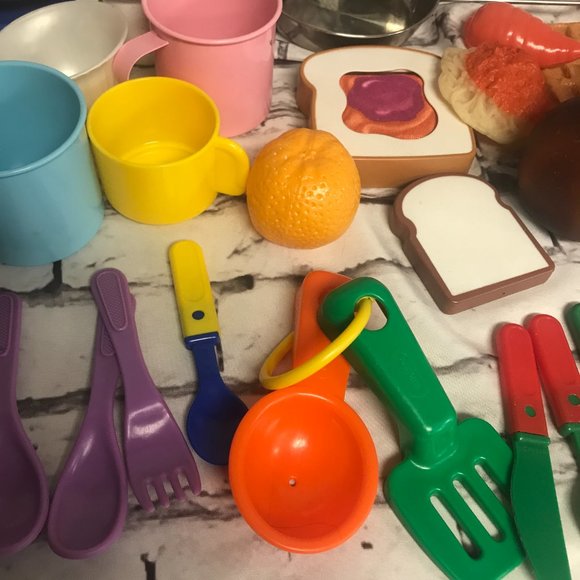 LOT of kids toddler plastic play kitchen dishes foods plates bowls cups - Picture 6 of 9